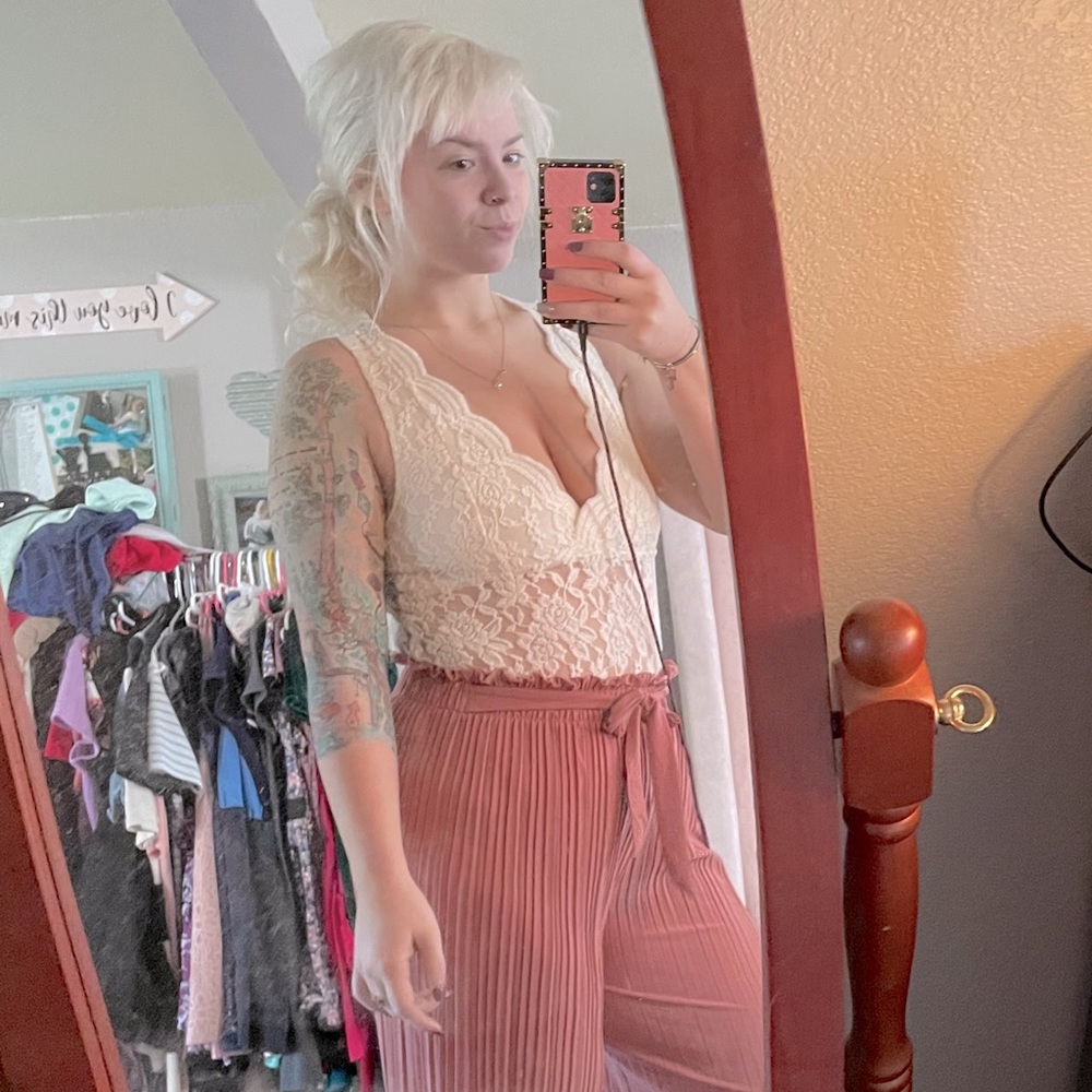 Meet your Posher, Ashley